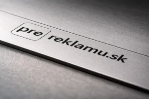 AluSign - hliníkový gravírovací plech - strieborný/čierny